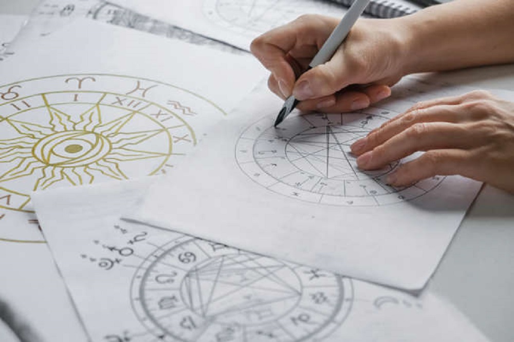 Find Out What Decans in Astrology Say About Your Personality