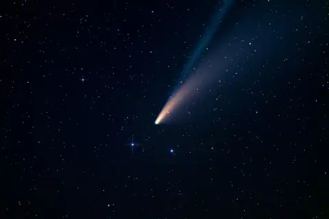 Comet Astrology Myths and Facts Explained: Do They Bring Disaster?